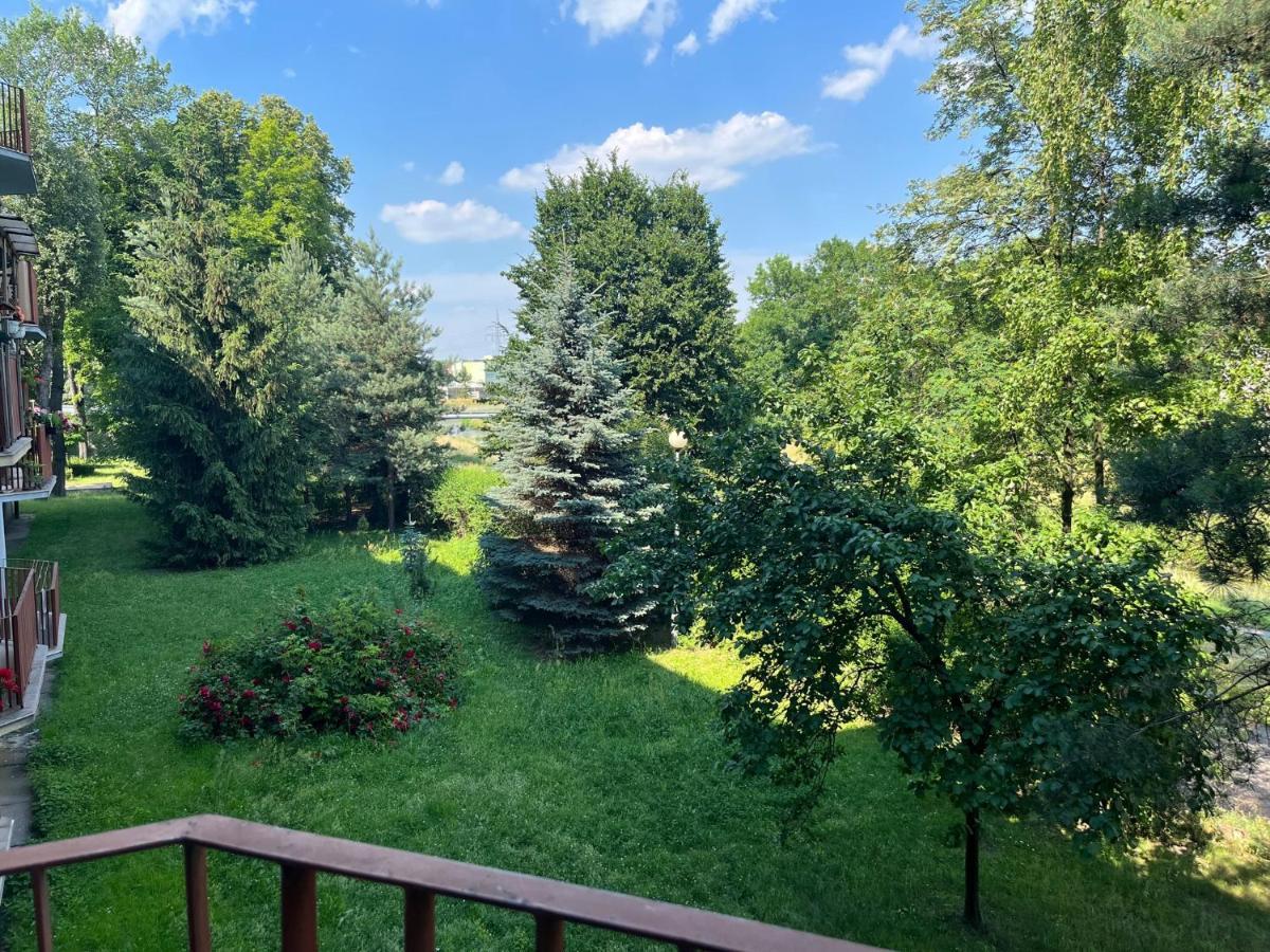 Riverview Apartment *