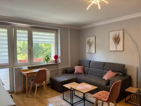 Riverview Apartment *